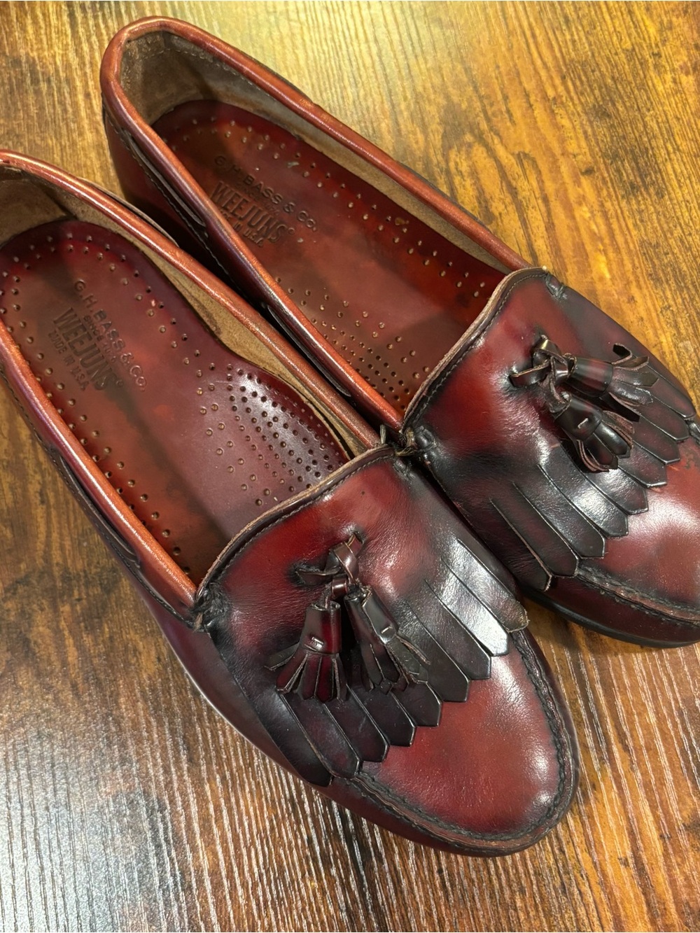 G.H. Bass Weejuns Men's Tassel Kiltie Loafers in Burgundy Sz 9